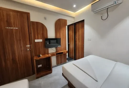 Hotel Rudraksh Shirdi