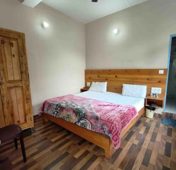 Baba Benison Resort kainchi