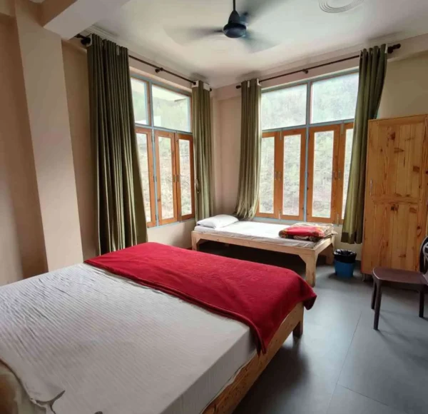 Baba Benison Resort kainchi