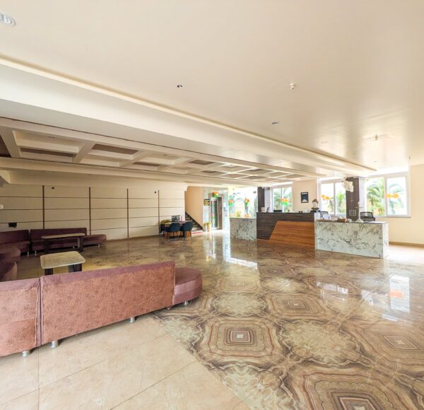 Hotel Aashiyana