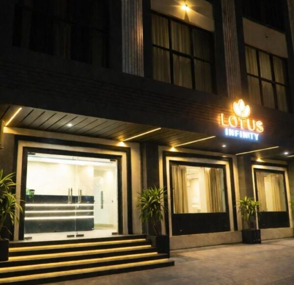 Hotel Lotus Infinity
