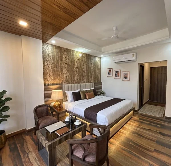 Hotel Lotus Infinity