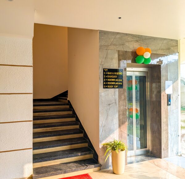Hotel Aashiyana