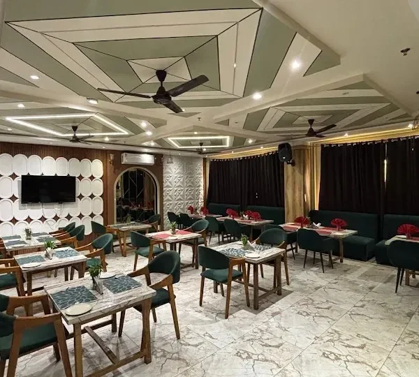 Hotel Aashiyana