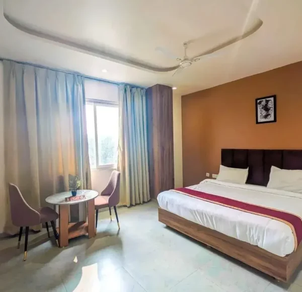 Hotel Aashiyana