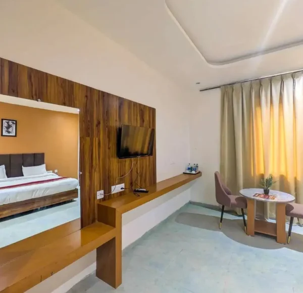 Hotel Aashiyana