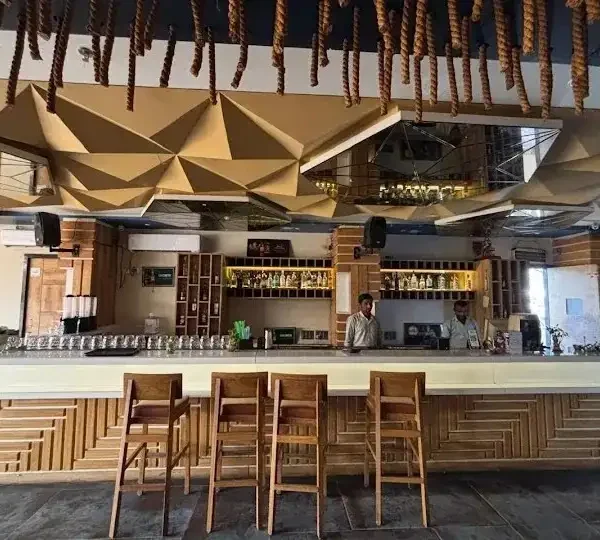 Hotel Aashiyana